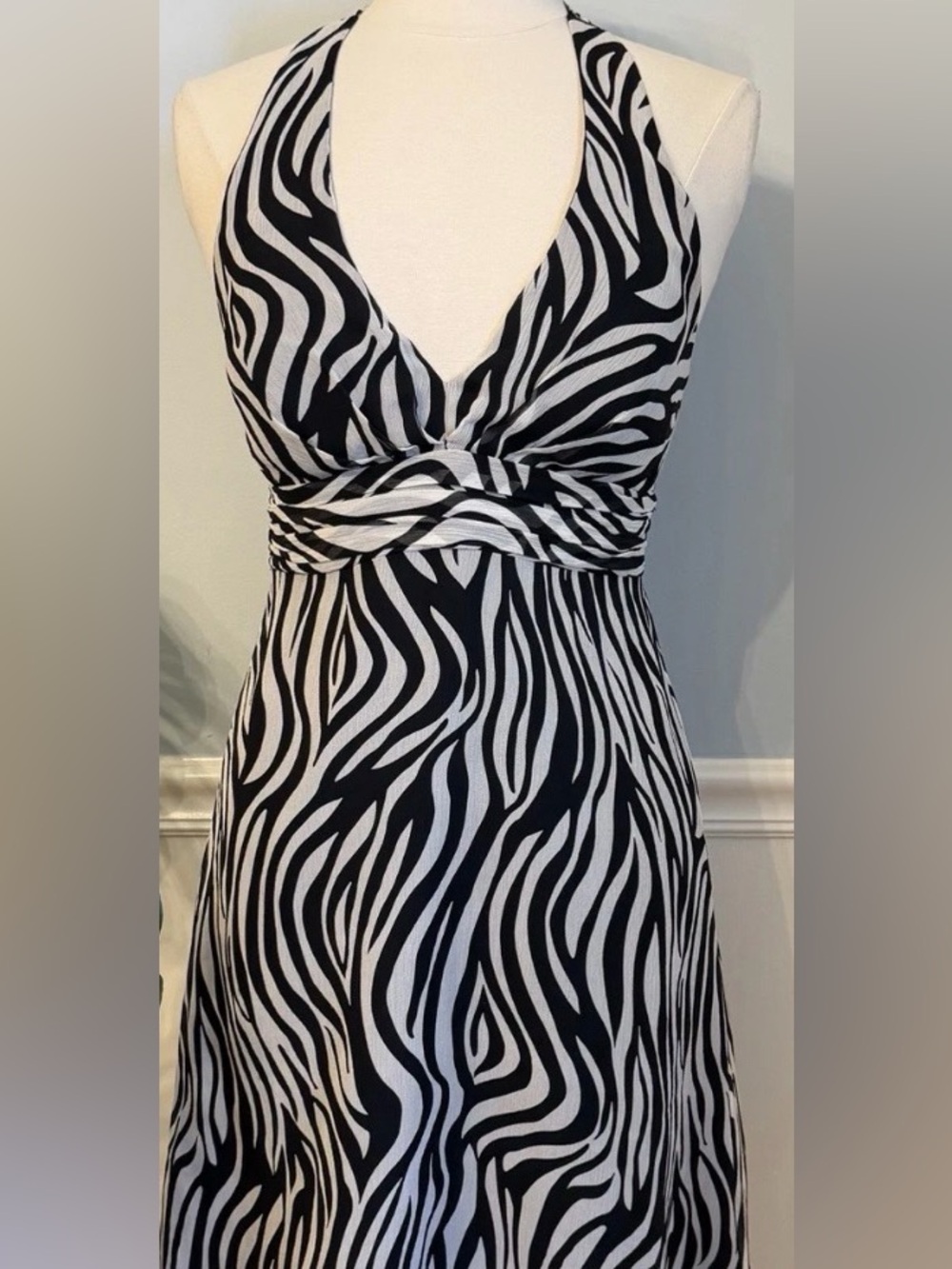 White House black market WHBM zebra print halter 100% silk dress size 14